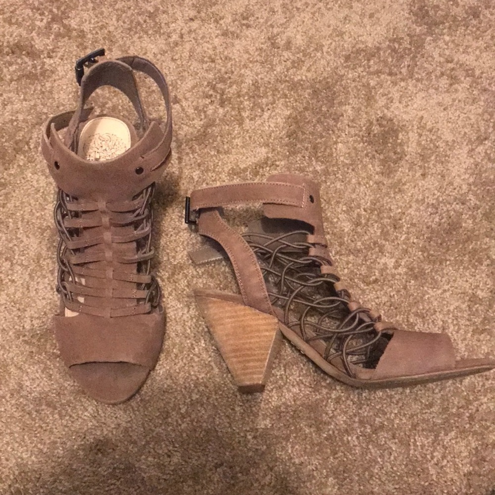 Vince Camuto Cone Heal